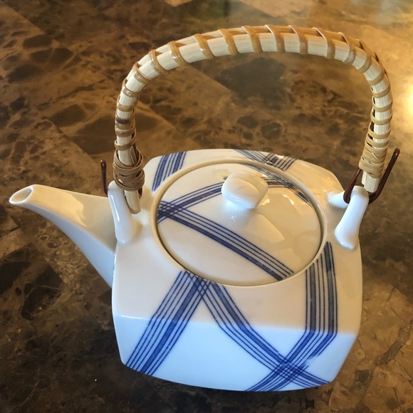 Pier 1 Dining Japan Style Ceramic Blue White Tea Pot With Rattan